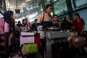 Indonesia Repatriates Citizens From Syria