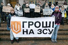 "Money For ZSU" rally in Kyiv