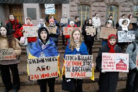 "Money For ZSU" rally in Kyiv