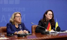 Joint news conference of Ukraines First Deputy Prime Minister and Germanys Minister for Economic Cooperation and Development