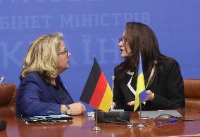 Joint news conference of Ukraines First Deputy Prime Minister and Germanys Minister for Economic Cooperation and Development