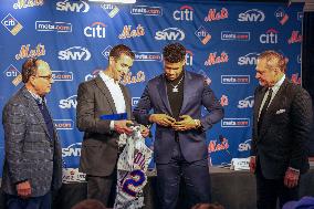 New York Mets Introduce Juan Soto