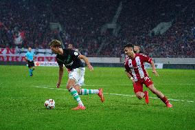 Olympiacos FC v FC Twente - UEFA Europa League 2024/25 League Phase MD6