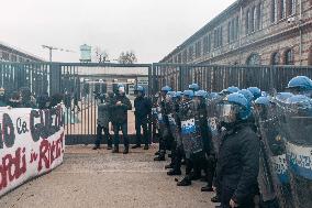 General Strike In Turin: Clashes At Student March.