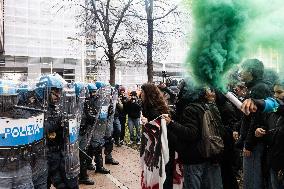 General Strike In Turin: Clashes At Student March.