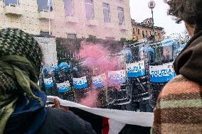 General Strike In Turin: Clashes At Student March.