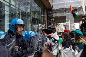 General Strike In Turin: Clashes At Student March.