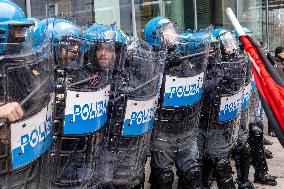 General Strike In Turin: Clashes At Student March.