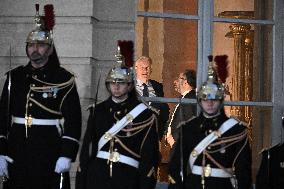 Handover Ceremony At Hotel De Matignon - Paris