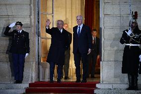 Handover Ceremony At Hotel De Matignon - Paris