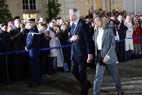 Handover Ceremony At Hotel De Matignon - Paris