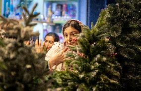 Christmas Shopping In Iran