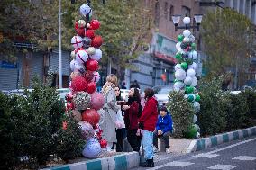 Christmas Shopping In Iran