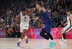 FC Barcelona v EA7 Emporio Armani Milan - Turkish Airlines EuroLeague