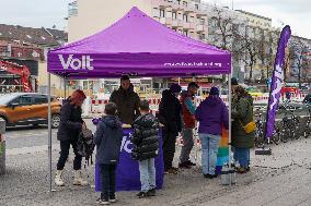 The German Federal Election Campaign For The Early Federal Election 2025 Has Begun, VOLT Party With Information Stand In Munich