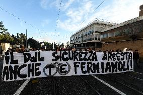 Demonstration In Rome Against The Security Bill