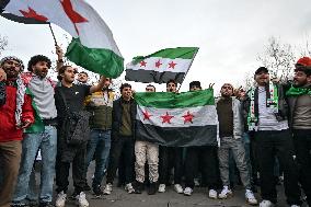 Syrian diaspora celebrates the victory of the Syrian Revolution in Paris FA