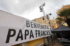 Final Preparations On The Eve Of The Pope's Arrival - Ajaccio