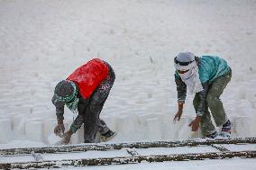 Mideast Egypt Quarry Workers