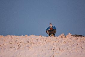 Mideast Egypt Quarry Workers