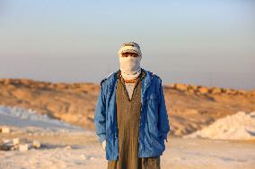 Mideast Egypt Quarry Workers