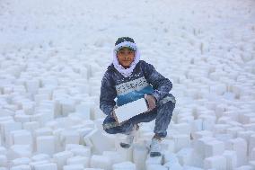 Mideast Egypt Quarry Workers