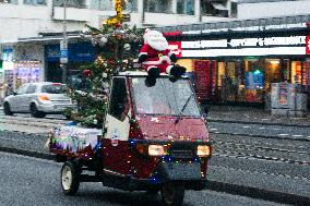 Santa Claus Ride In Cologne