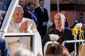 Pope Francis arrives at the Santa Maria Assunta Cathedral - Ajaccio