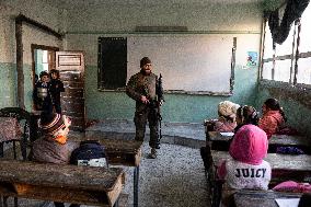 Damascus Schools Reopen A Week After The Fall Of Assad Regime