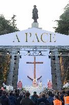 Pope Francis Celebrates Holy Mass At Casone - Ajaccio