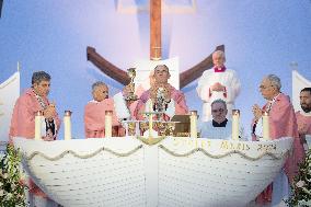 Pope Francis Celebrates Holy Mass At Casone - Ajaccio