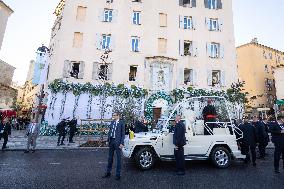 Pope Francis Makes Symbolic Stop At Madonuccia - Ajaccio