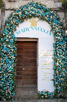 Pope Francis Makes Symbolic Stop At Madonuccia - Ajaccio