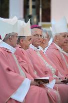 Pope Francis Celebrates Holy Mass At Casone - Ajaccio