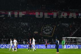 Ligue 1 PSG vs Olympique Lyonnais - supporters FA