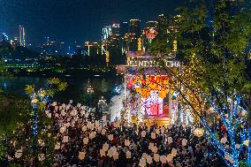 Citizens Release LED Kongming Lantern in Chongqing