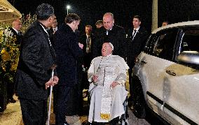 Pope Francis And Macron Meet - Ajaccio