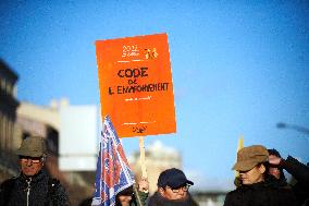 Protest Against A Non-decision Of The Administrative Court On The A69 Highway In Toulouse