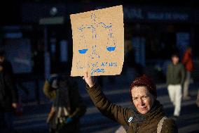 Protest Against A Non-decision Of The Administrative Court On The A69 Highway In Toulouse