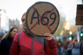 Protest Against A Non-decision Of The Administrative Court On The A69 Highway In Toulouse