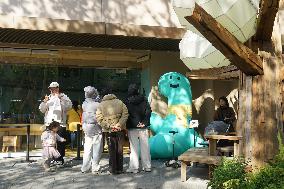 LINE FRIENDS IP Joguman Green Dinosaur exhibition