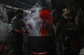 Kashmiri Dyeing Fabric Labour In Decline