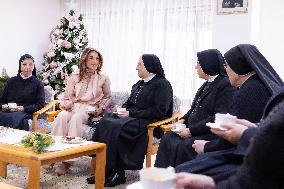 Queen Rania Visits Rosary Sisters - Amman