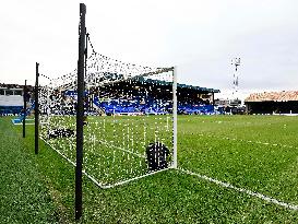 Oldham Athletic v Wealdstone - Vanarama National League