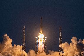 China Launches New Satellite Group