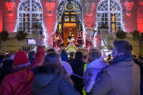 Marine Le Pen Inaugurates The Christmas Market - Henin-Beaumont