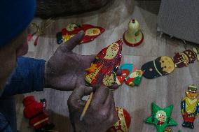 Russia-Ukraine War Takes Toll On Christmas Item Exports From Kashmir