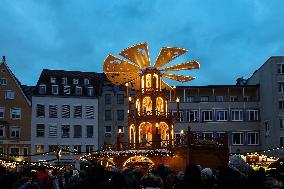 Festive Shopping In The Bavarian City Of Augsburg