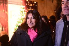 Anne Hidalgo Inaugurates Christmas Market - Paris