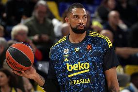 FC Barcelona v Fenerbahce Beko Istanbul - Turkish Airlines EuroLeague